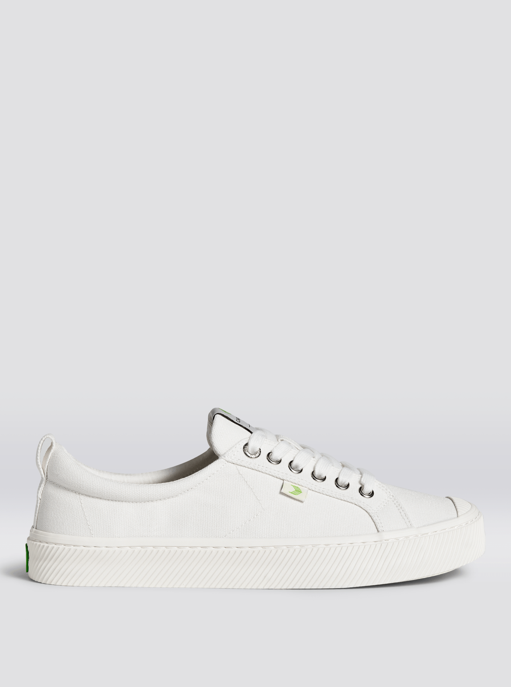 White canvas sneakers shop womens
