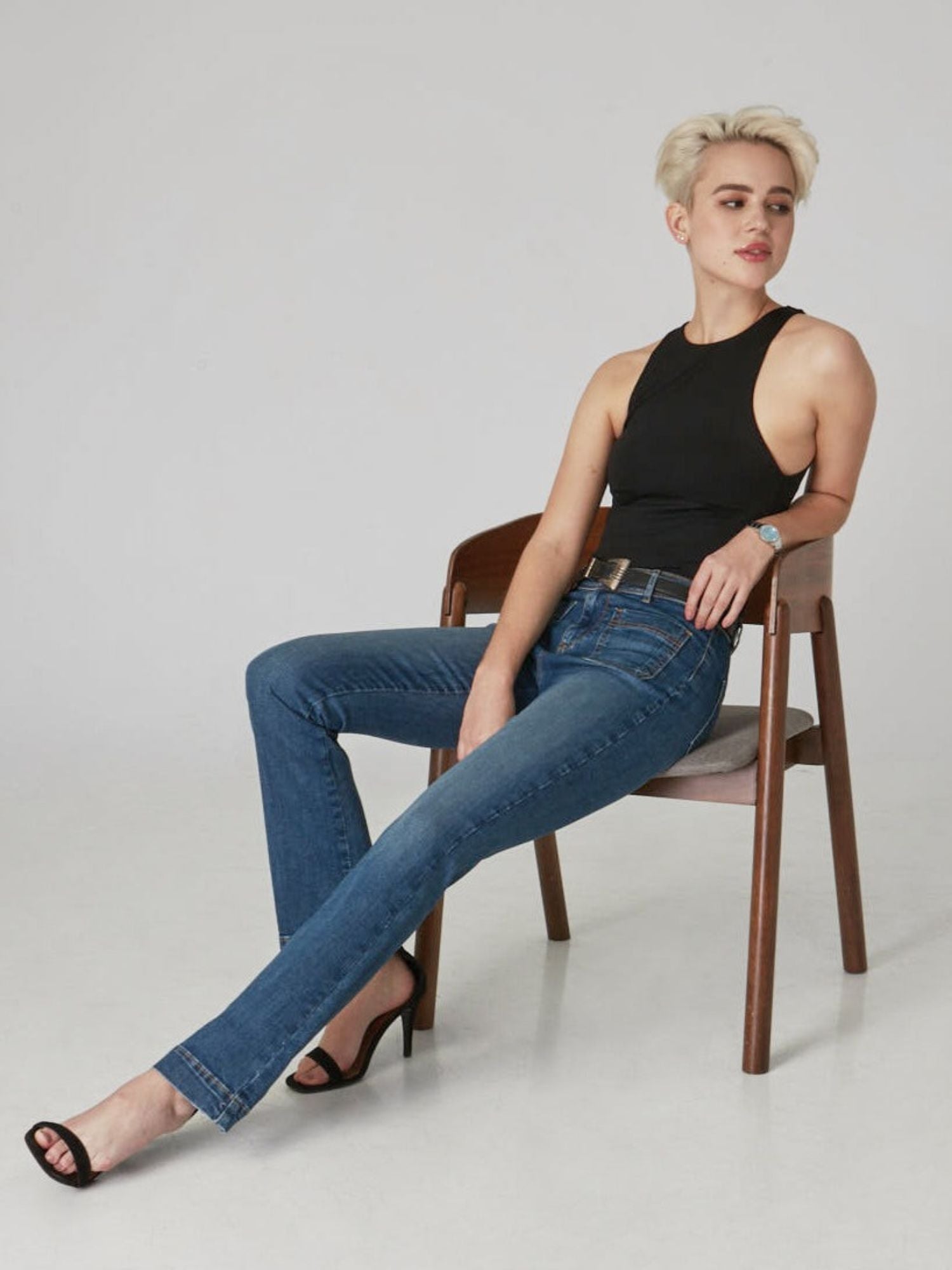 LOLA JEANS