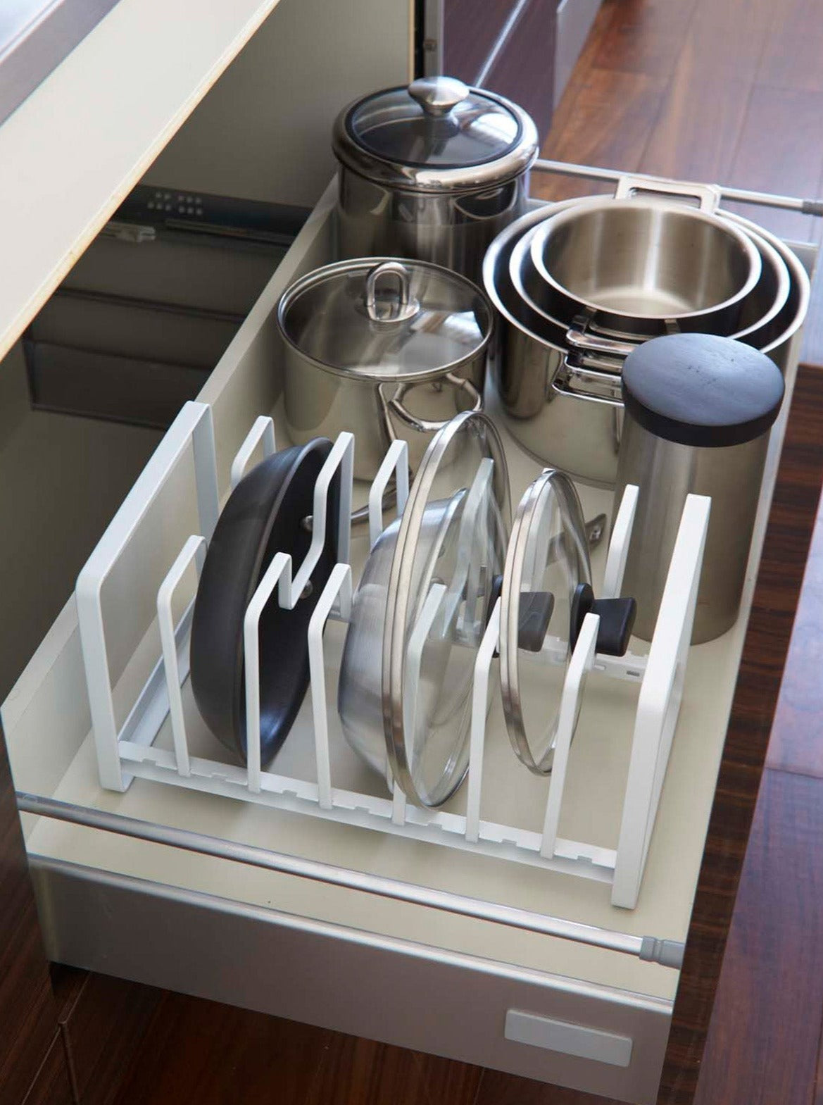 Adjustable Pot Lid and Frying Pan Organizer – For Days